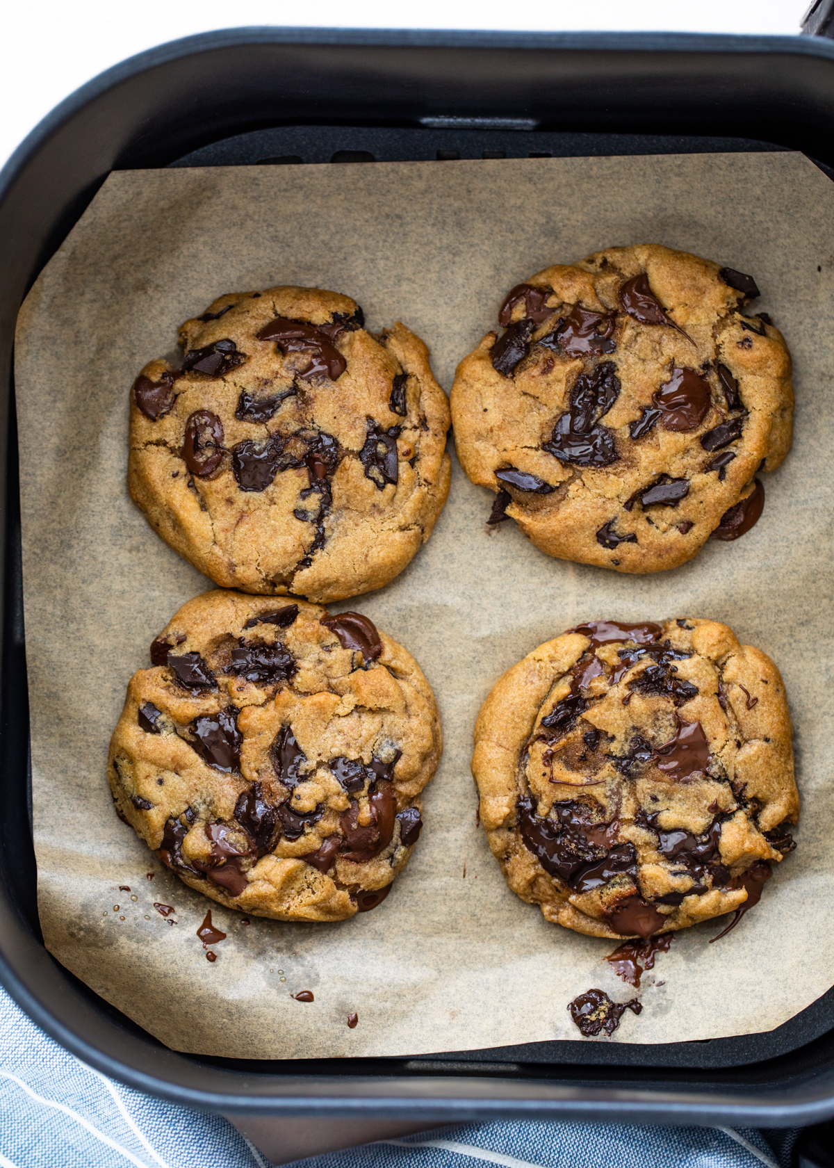 Air Fryer Chocolate Chip Cookies 6