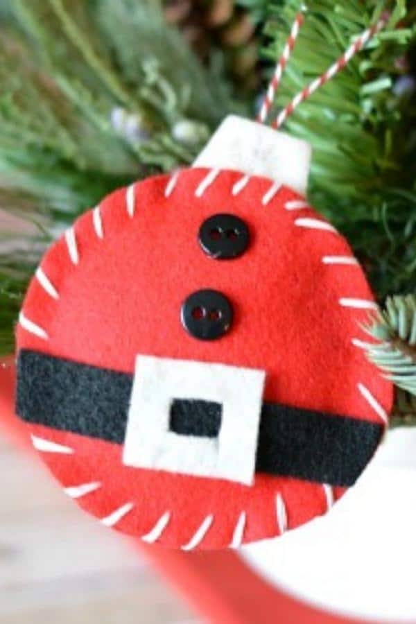 DIY FELT SANTA ORNAMENT