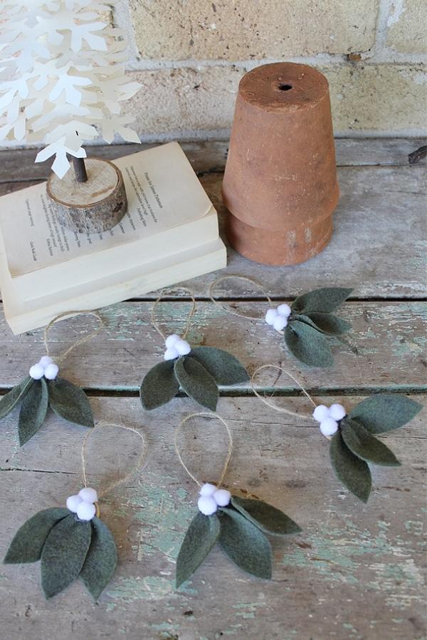 FARMHOUSE WHITE BERRY ORNAMENTS