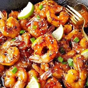 Honey Garlic Butter Shrimp Skillet Recipe close up