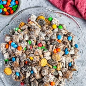 How to make Muddy Buddies.1