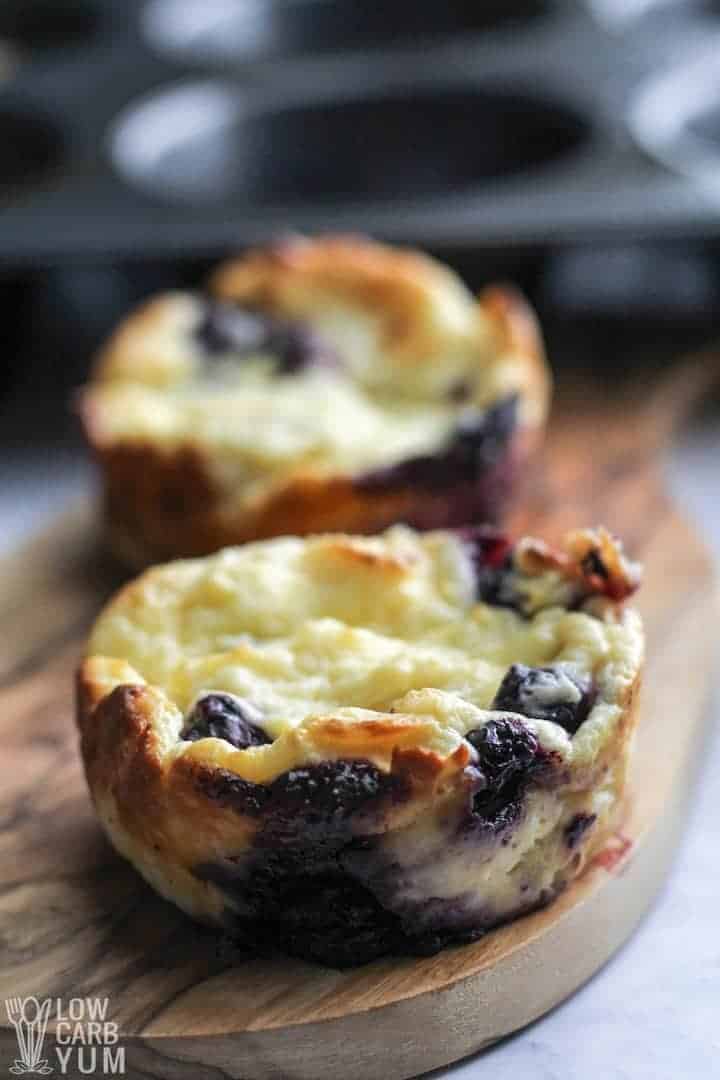 blueberry cream cheese muffins p