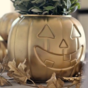 Gold Spray Painted Pumpkin DIY Fall Centerpiece Decor Idea