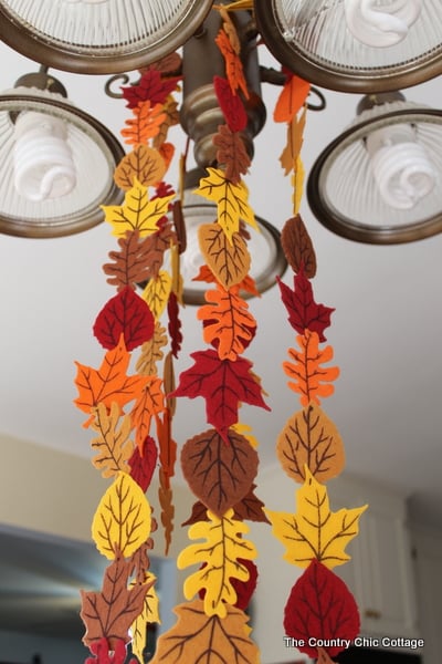 fallfeltleafgarland 021